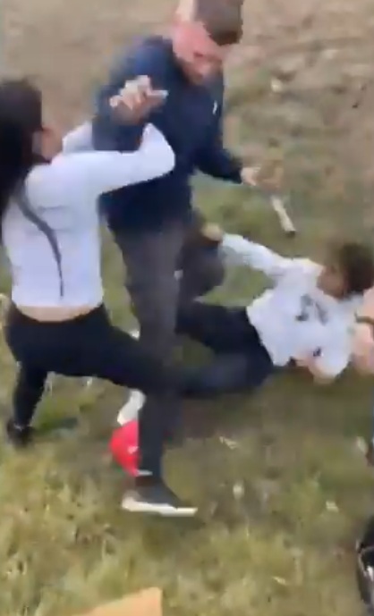 Estudiante latina sufre agresión durante protestas en EU