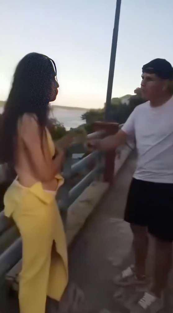 Mujer descubre a su novio engañándola con su mejor amiga