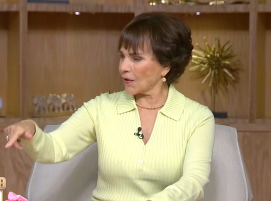 Pati Chapoy se lanza contra los therians en pleno programa