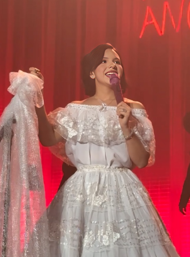 Ángela Aguilar afirma que le valen las críticas