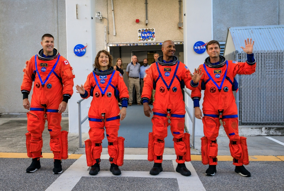 ¿Quiénes son los astronautas de la misión Artemis II?