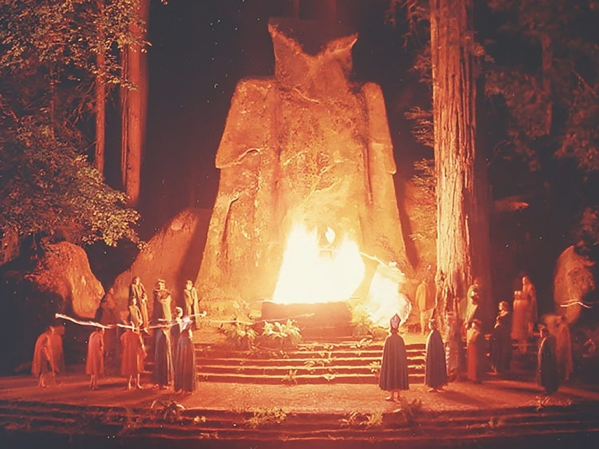 ¿Qué es Bohemian Grove, el campamento secreto de la élite?