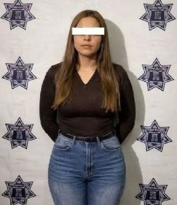 Detienen a mujer por agredir a su esposo con cinturón