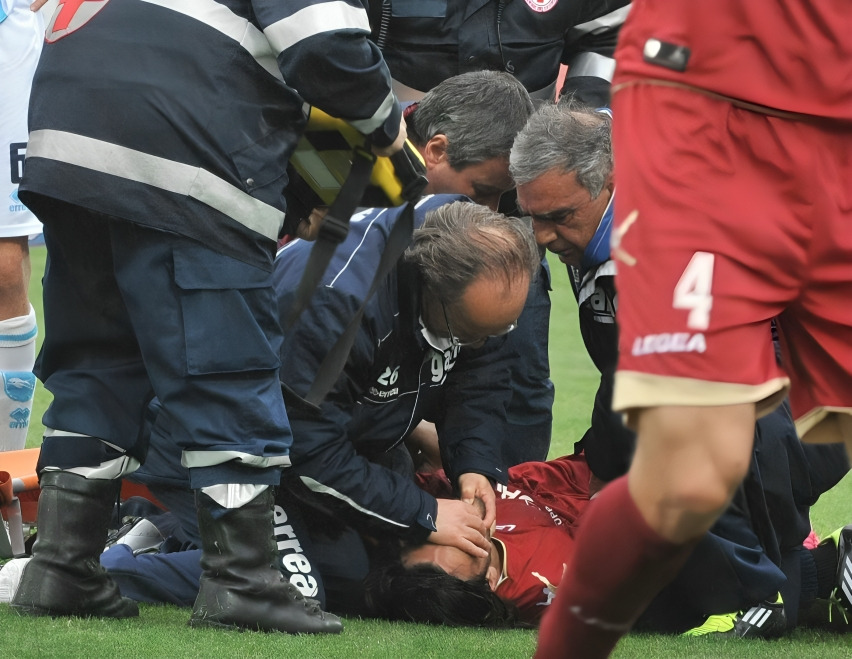 La extraña muerte de Piermario Morosini en la cancha