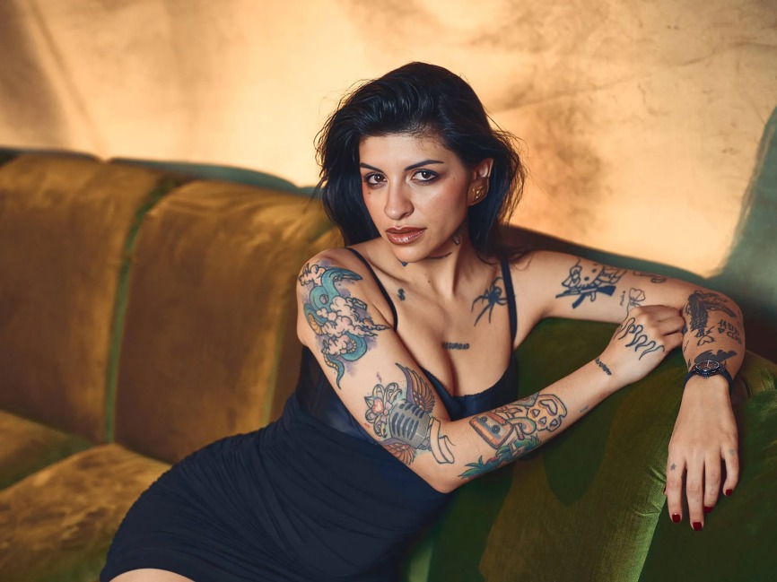 Florinda Meza critica a Cazzu por ataques a Ángela Aguilar