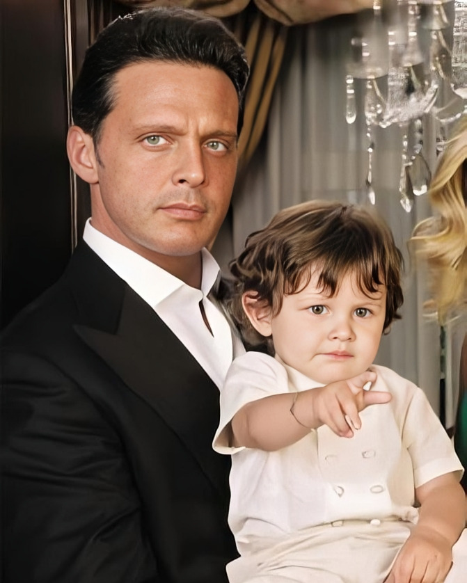 ¿Quiénes son los hijos de Luis Miguel y a qué se dedican?