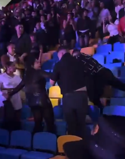 ¿Por qué se armó zafarrancho durante concierto? 