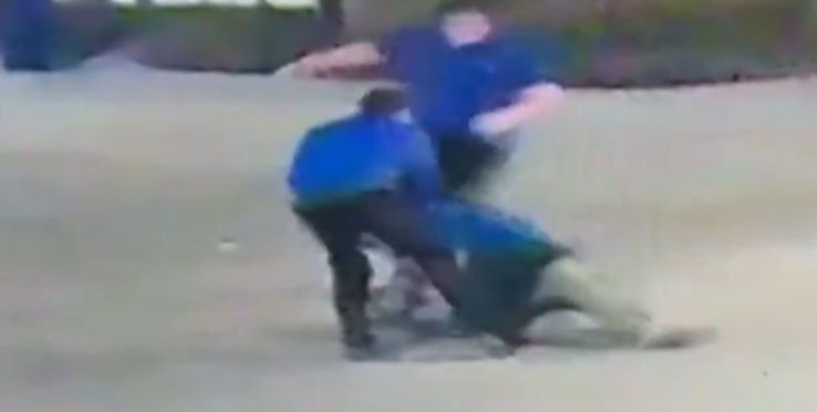 Joven somete a ladrón con llave de MMA 