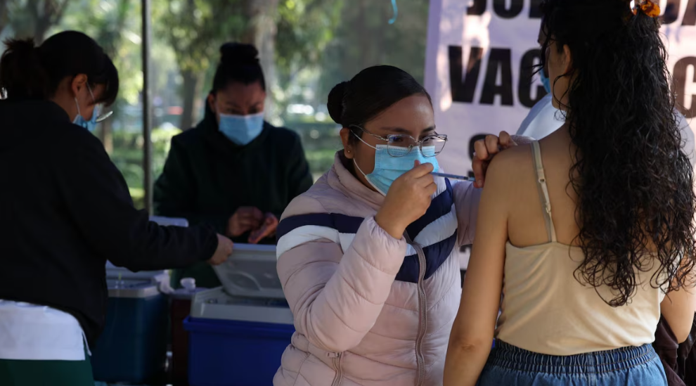 ¿Qué tan peligrosa es Cigarra, la nueva variante de COVID-19? 