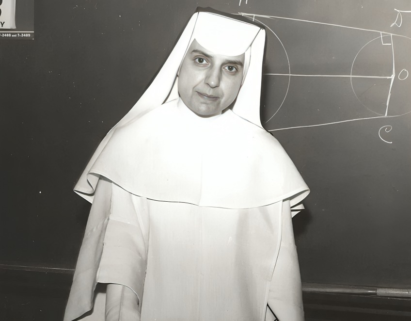 Monja más longeva del mundo festeja 113 años