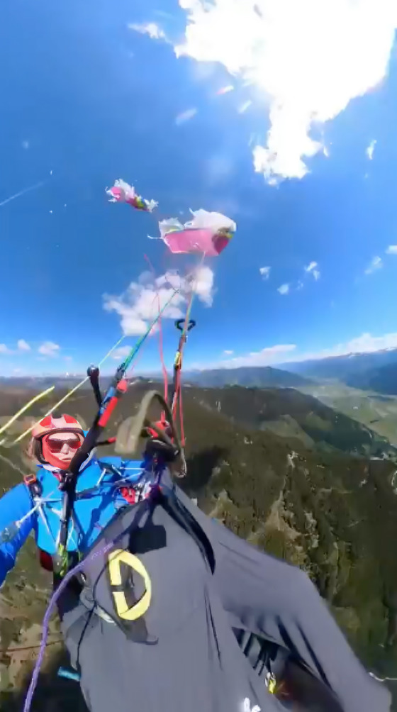 Avioneta choca con parapente en pleno vuelo