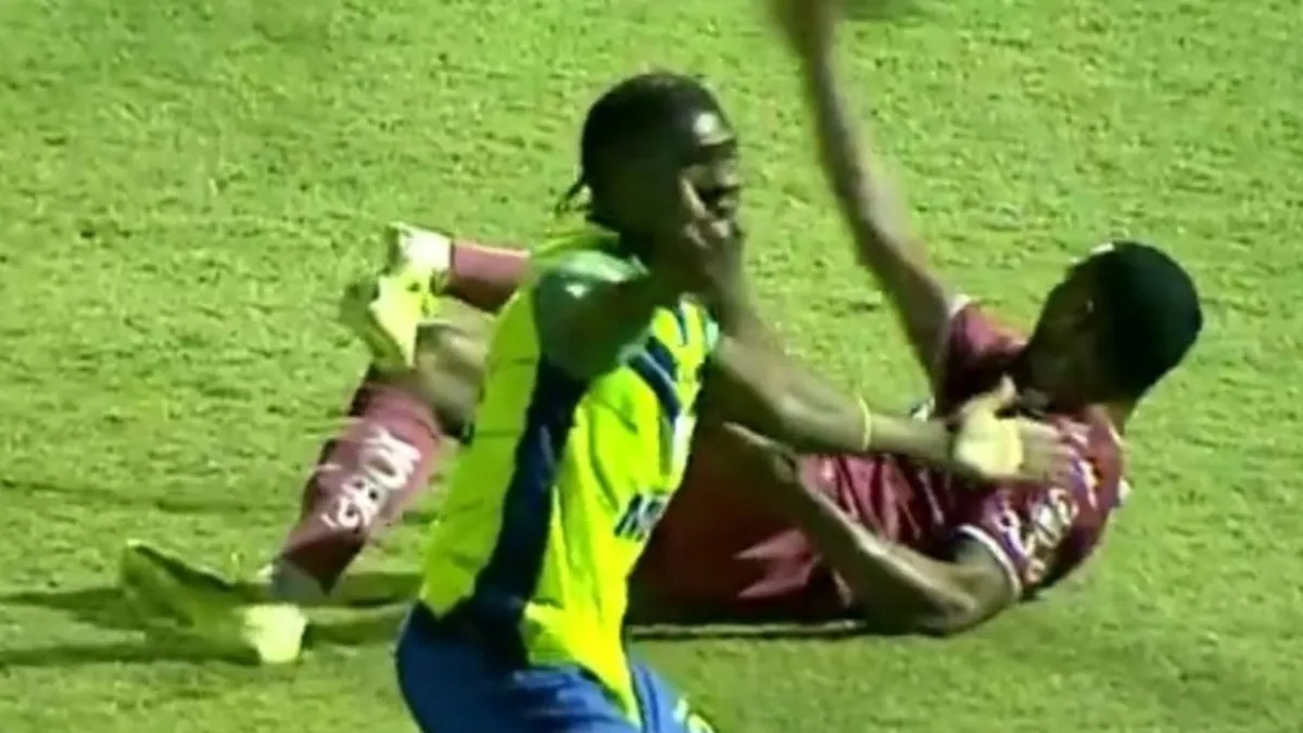 Jugador sufre terrible lesión en el futbol de Honduras
