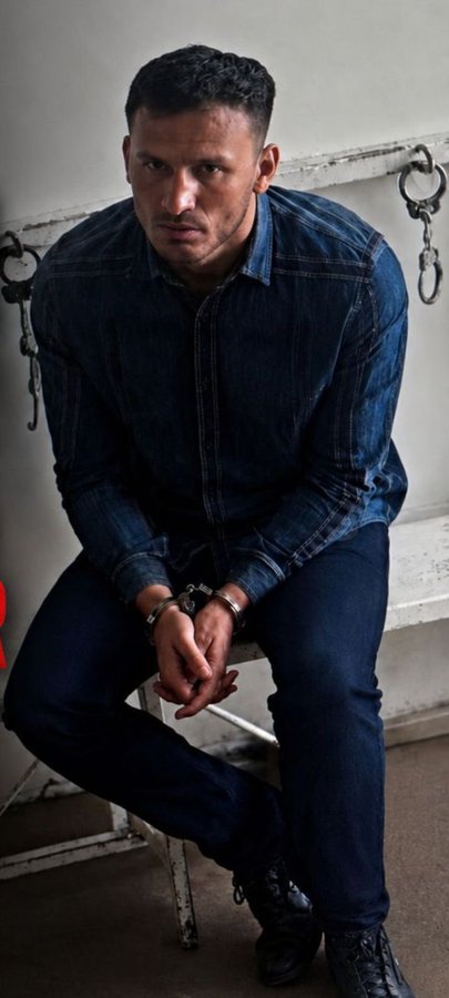 Revelan fotografía de Omar Chávez tras ser detenido
