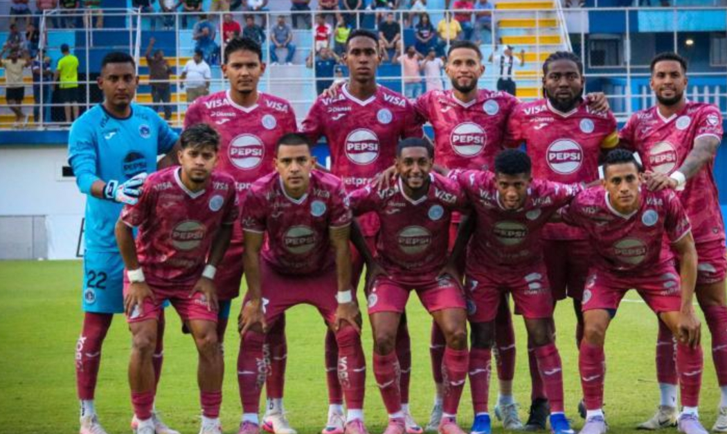 Jugadores y afición sufren tras la lesión de Romario da Silva