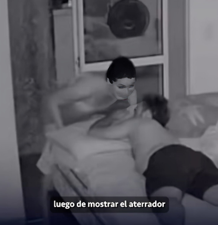 Mujer "poseída" le canta a su esposo en la madrugada