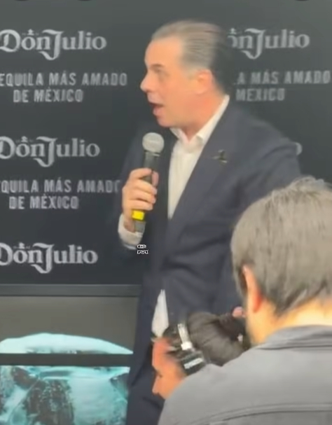 ¿Cómo reaccionó Martinoli ante su aparatosa caída?