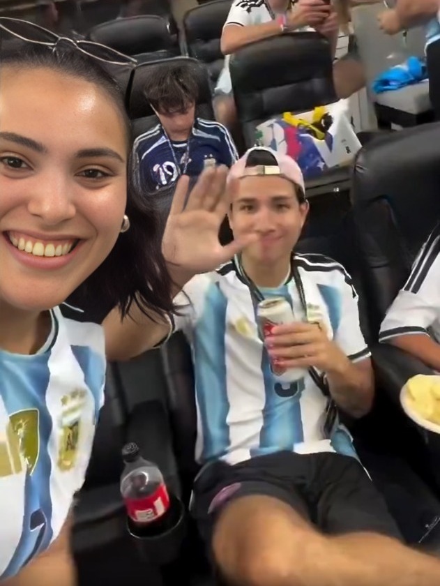 Mujer presume a exnovio viaje al Mundial 