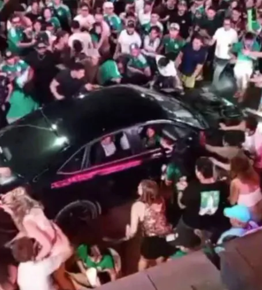 Se registra atropellamiento masivo durante festejos del Mundial 