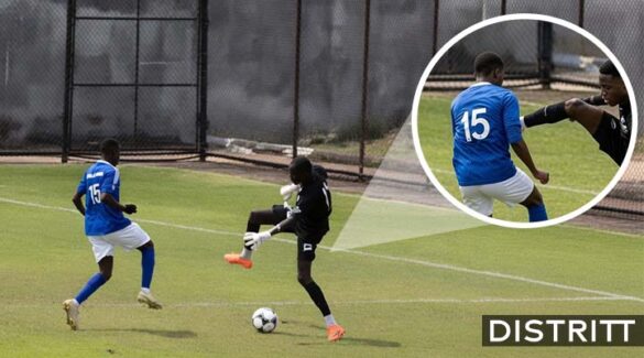 Futbolista muere tras recibir rodillazo en partido |VIDEO