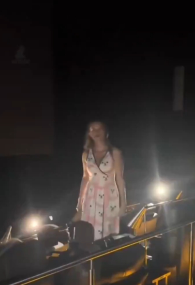 Redes bautizan a mujer como Lady Cinépolis VIP 